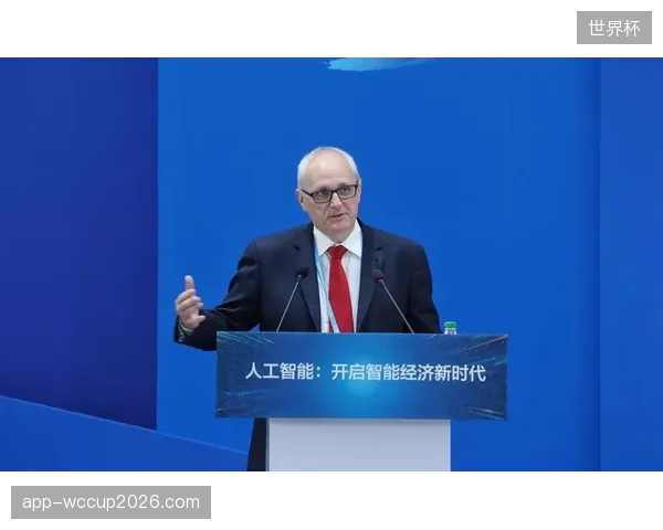 医疗团队将根据球员在不同海拔和温度下的生理数据，个性化定制恢复方案以避免伤病。